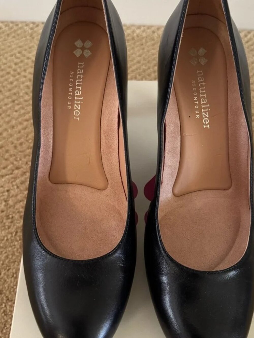 Naturalizer Michelle Women’s 8M Black Leather 3" Heel Platform Pumps
